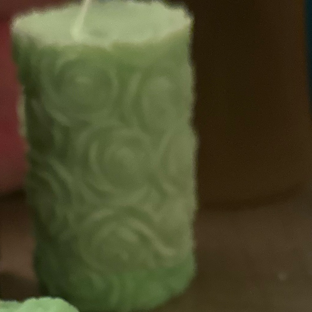 One Beautiful candle - Picture 7 of 9